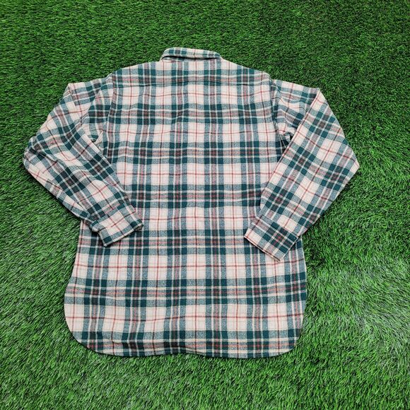 Vintage Woolrich Shadow Plaid Shirt Medium 20x30 Western - Picture 2 of 10